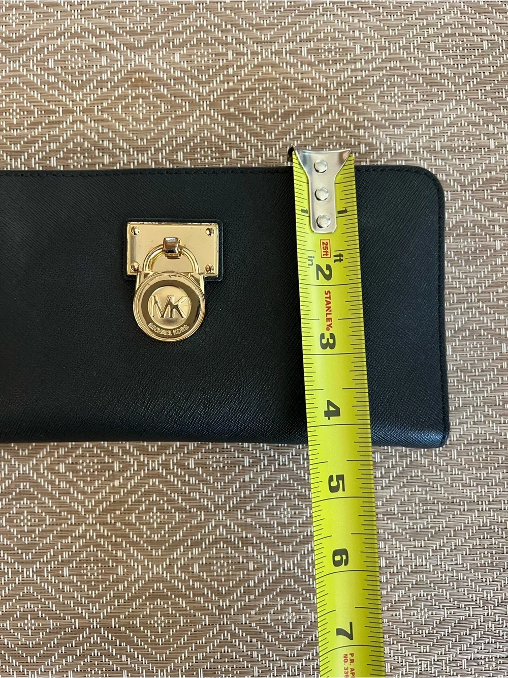 Michael Kors Hamilton Large Leather Continental Wallet in Black Leather gold